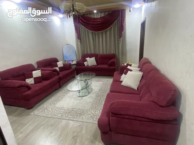 غرفة جلوس دانلوب مريحة جدا مع برداي هدية
