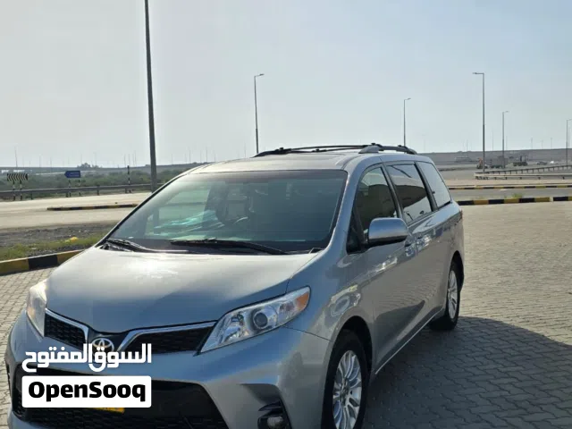 Used Toyota Sienna in Al Batinah