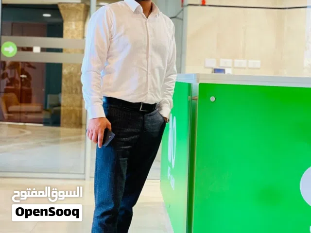 محاسب بخبره قويه