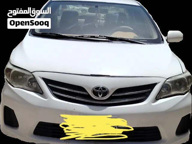2012 تويوتا كورولا Standard