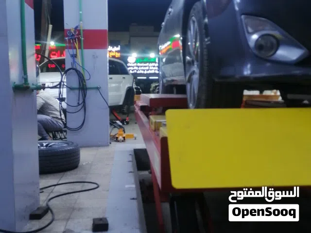 إطارات مستعملة بحالة جيدة مقاس 225/45 /18 موديل 25