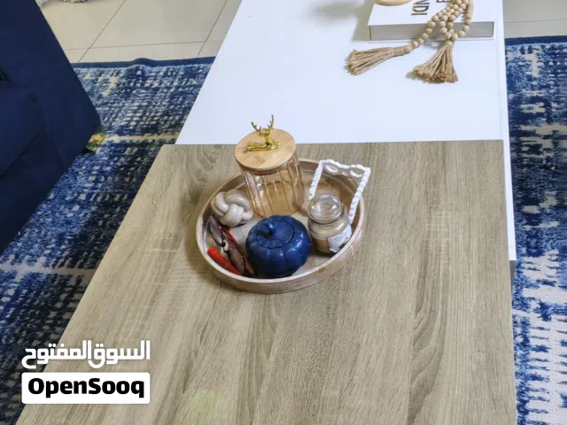 طاولة وسط  لون ابيض