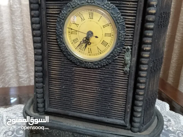 ساعه كلاسيكيه قديمه أنتيكه للبيع