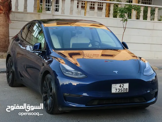 Tesla Model y Performance 2021 للبيع24800أقل سعر أعلى فئة