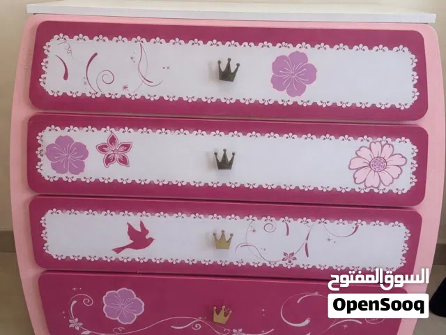 طاولة تواليت لغرفة النوم وردي حجم كبير