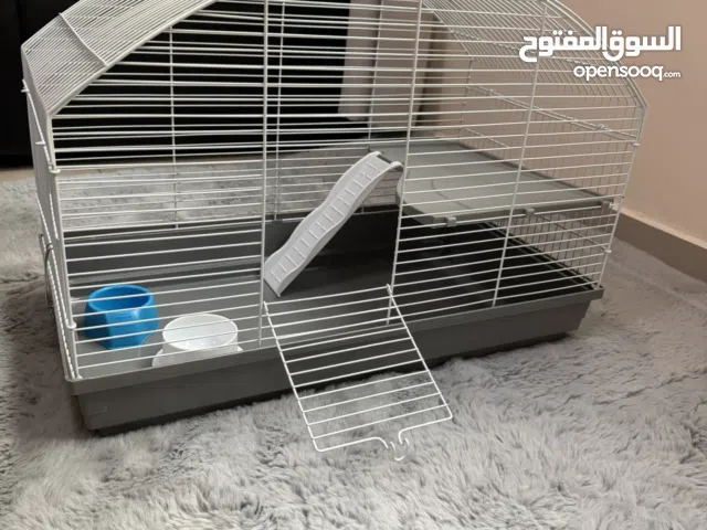 Selling a hamster cage