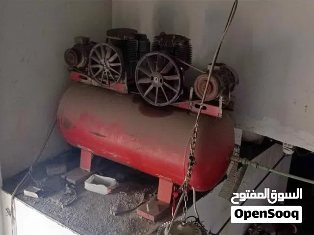 كمبروسر الف جالون ايطالي للبيع. 1000 Gallon Italian Compressor for Sale