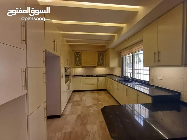 220 m2 3 Bedrooms Apartments for Rent in Amman Khalda