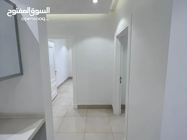 147 m2 3 Bedrooms Apartments for Rent in Al Riyadh Al Qirawan