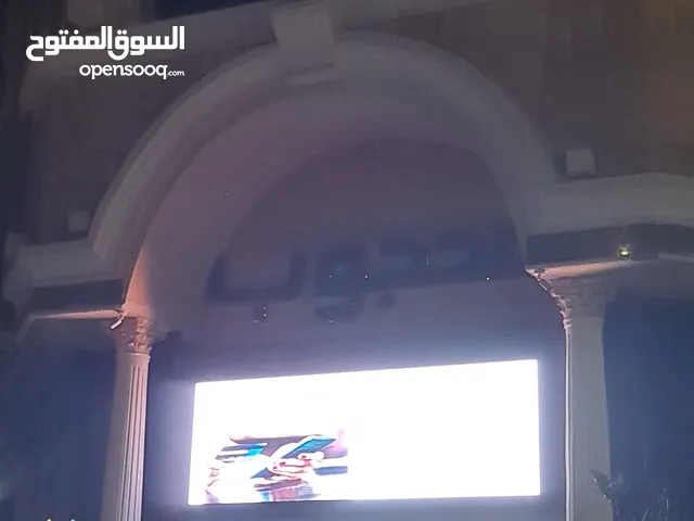 مساحة بارتشن في كافيه على مكرم عبيد الرئيسي