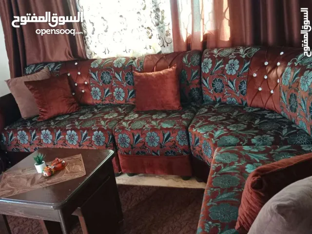 طقمين كنب للبيع