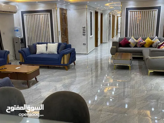 180 m2 3 Bedrooms Apartments for Rent in Giza Mohandessin