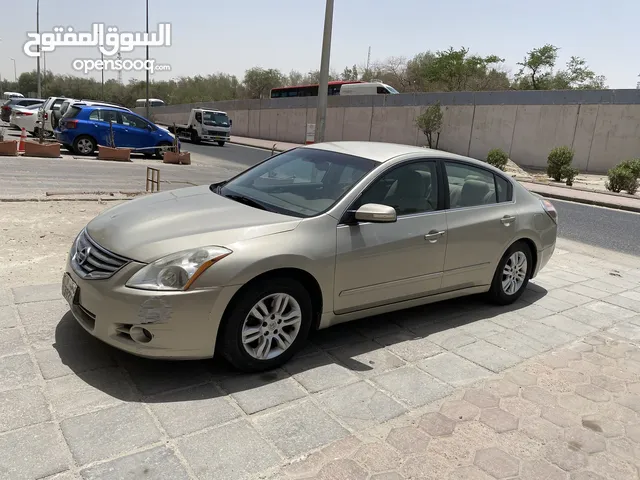 Nissan Altima Full Option 2.5 S urgent sale