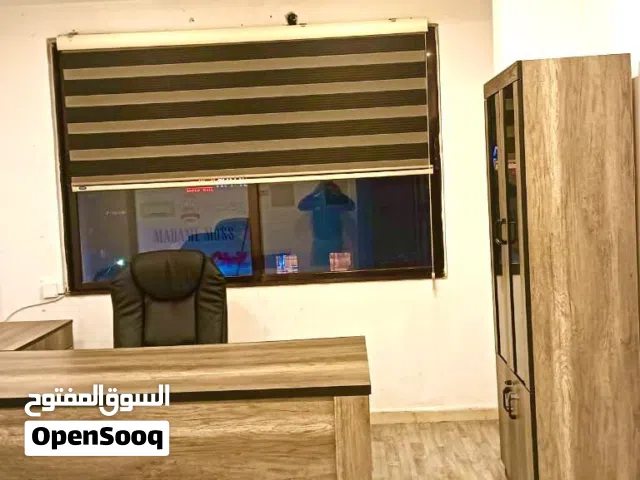 مكتب للإيجار