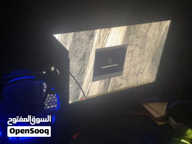 للبيع بي سي