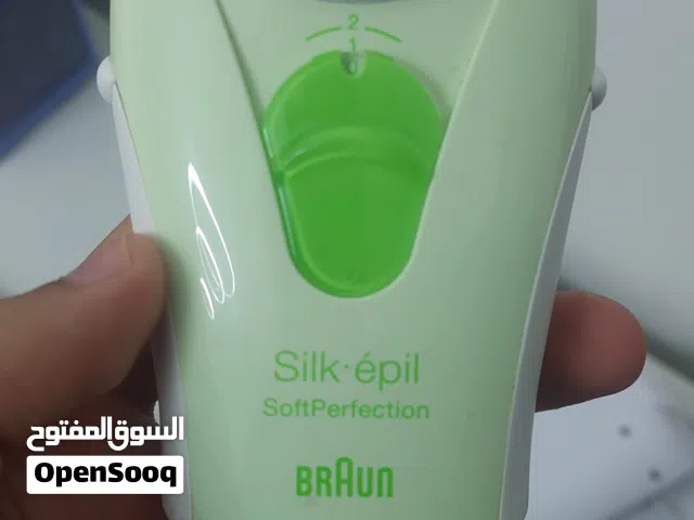 ماكنة ازالة الشعر براون مجربة فقط غير مستعملة.
