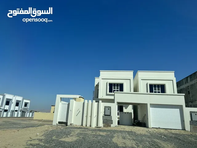 386 m2 4 Bedrooms Villa for Sale in Muscat Amerat