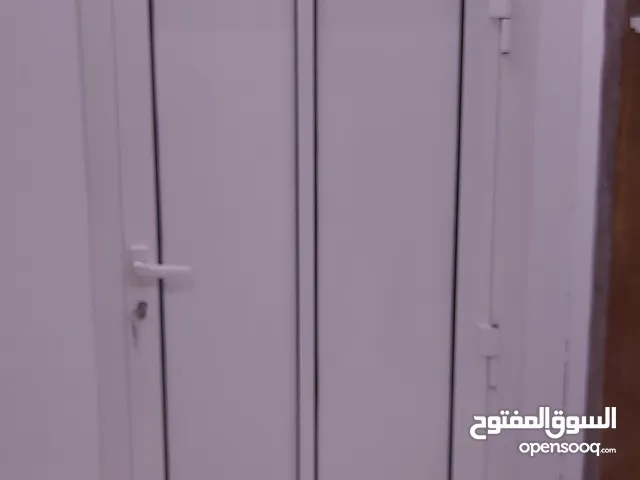 aluminium door bathroom