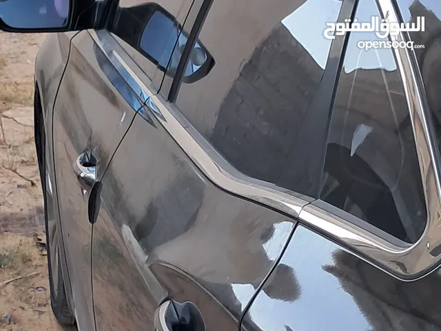 Used Hyundai Azera in Tripoli