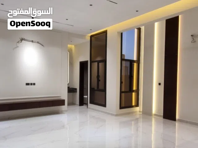 380 m2 5 Bedrooms Villa for Sale in Muscat Al Mawaleh