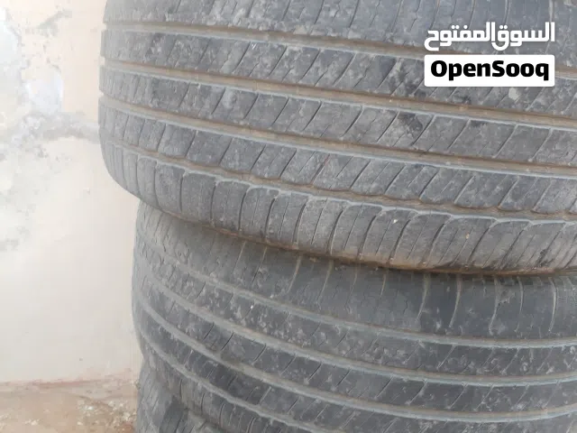 كوشوك مشلان مستعمل مقاس 235/45/18 عدد 4