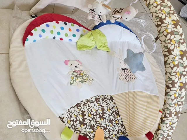 جلسة أطفال على شكل خيمة ماركة جونيور 3 دينار