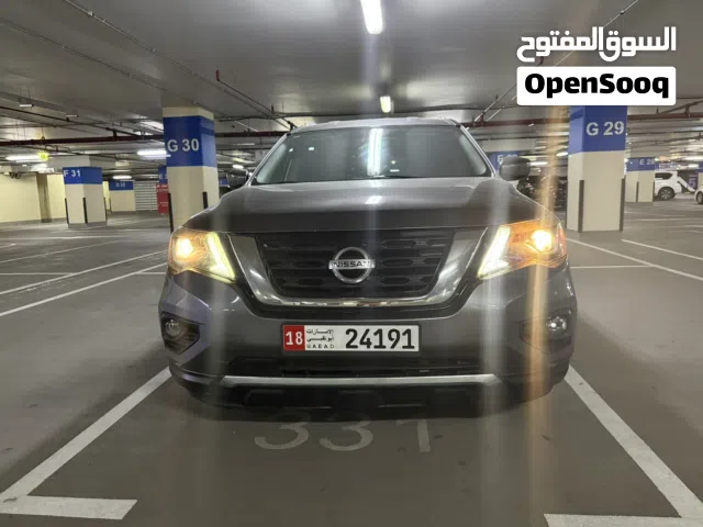 2017 Nissan Pathfinder SV