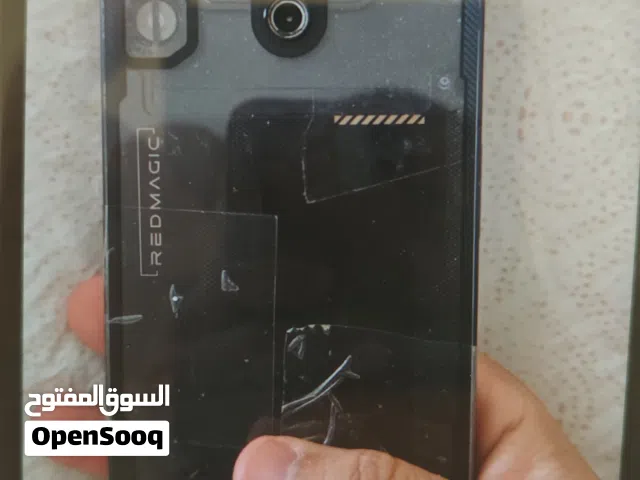 ريد ماجيك 8 برو للبيع ممتاز للببجي 120 فريم  المروحه شغاله يحتاج له تغيير البطاريه والزجاجه الخلفيه
