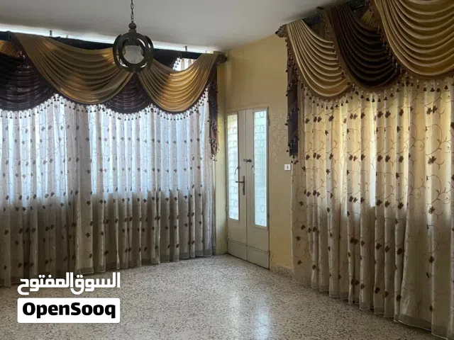 155 m2 3 Bedrooms Apartments for Rent in Amman Hai Nazzal