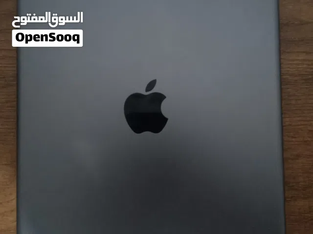 ipad 8 128GB الجهاز بحالة ممتازة. للتواصل وتس على الرقم.