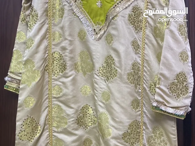 لبسه عمانيه ولبس هندي مطور