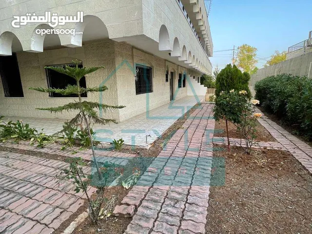 شقة طابق ارضي 130 متر مربع في عبدون مع حديقة