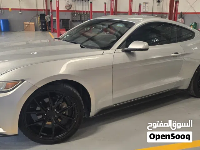 2016 فورد موستانج EcoBoost
