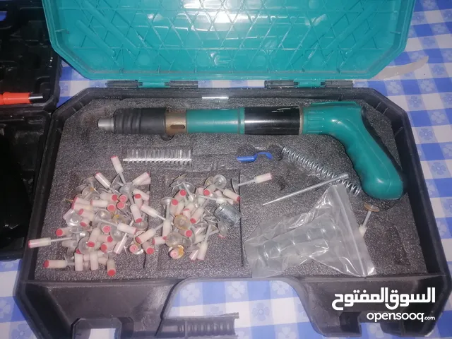 درل شحن شد + درل كهربا حفر + فرد جبسبورد مع مسامير