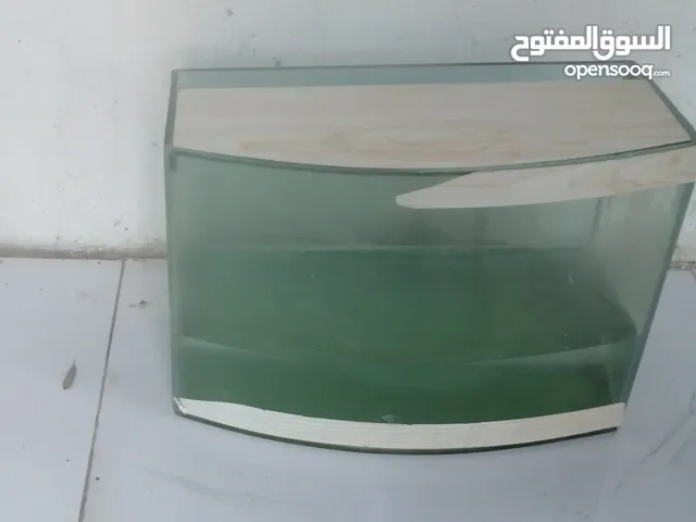 حوض سمك للبيع .