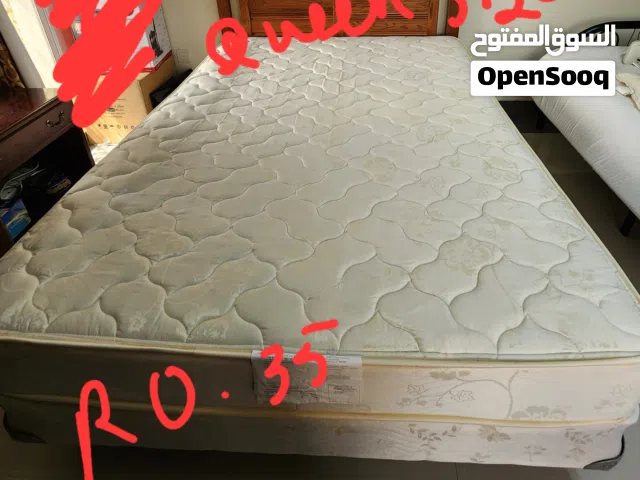 Queen size bed
