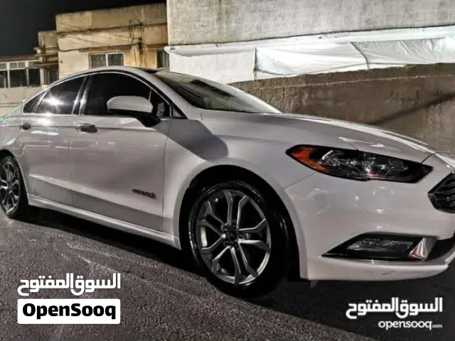 2017 فورد فيوجن SE
