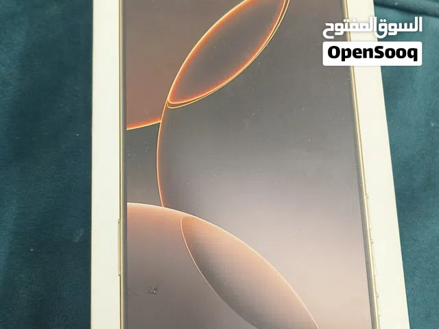 Iphone 16 pro max  256 gb  ايفون 16 برو ماكس 256 تيتانيوم نظيف جداً