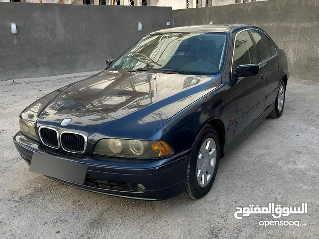 BMW 5201 موديل 2002