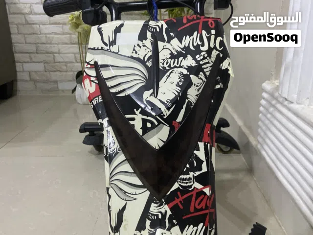 سكوتر للبيع نظيف.