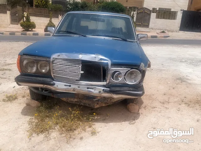 للبيع – مرسيدس كلاسيك موديل 1978 (230) – مشروع ترميم أو قطع