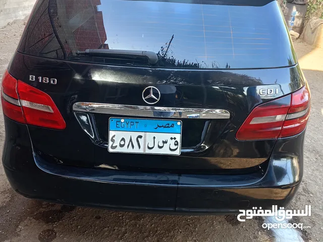 سياره مرسيدس b180
