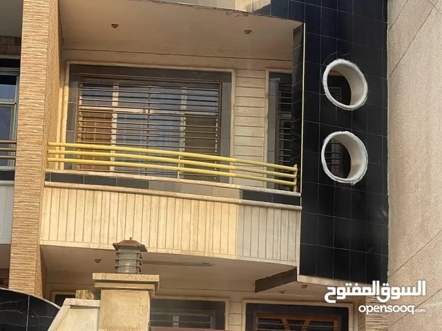 300m2 4 Bedrooms Townhouse for Sale in Baghdad Zayona