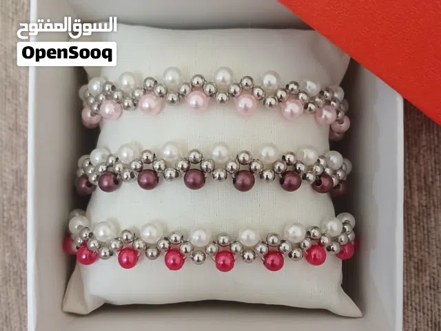 انسيالات لولي وخرز