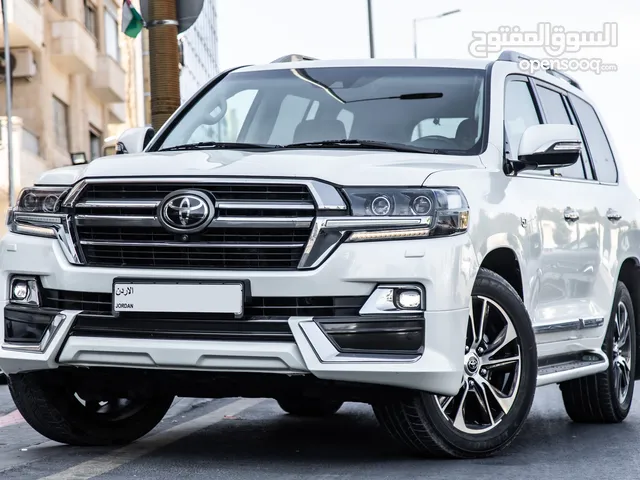 Toyota Land Cruiser 2021 VX-S Grand Touring S  السيارة مميزة جدا و قطعت مسافة 62,000 كيلو