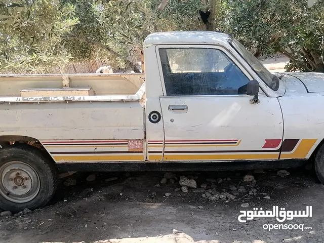 Used Peugeot 405 in Meknes