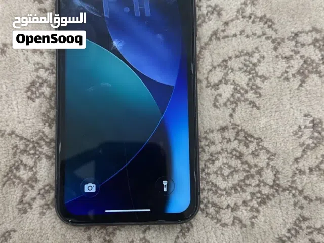 Apple iPhone 11 128 GB in Dhofar