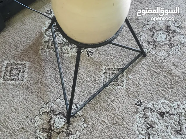 للبيع قلة فخار للشرب وتبريد الماء  مع قاعدة حديد &شولة 3 عيون  جديدة لم تستخدم. الأثنين=  .