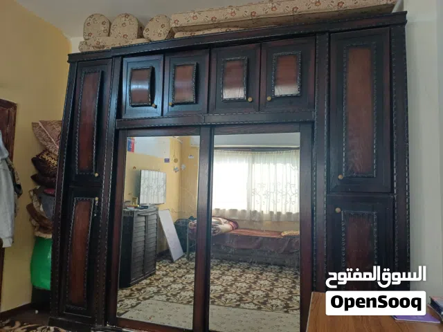 غرفة نوم مستعمله