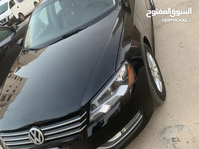 فولكس فاغن  باسات موديل 2015  بحالة جيدة لا تحتاج إلى مصاريف 2500CC السعر 1250 د. ك  لسرعة البيع